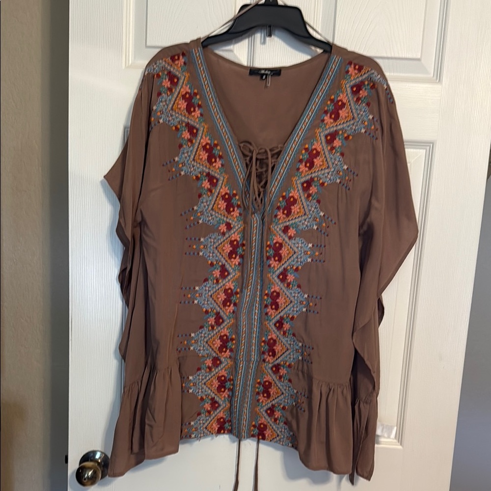 ANDREE BY UNIT Brown Embroidered Blouse
